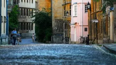 rd cobbled street